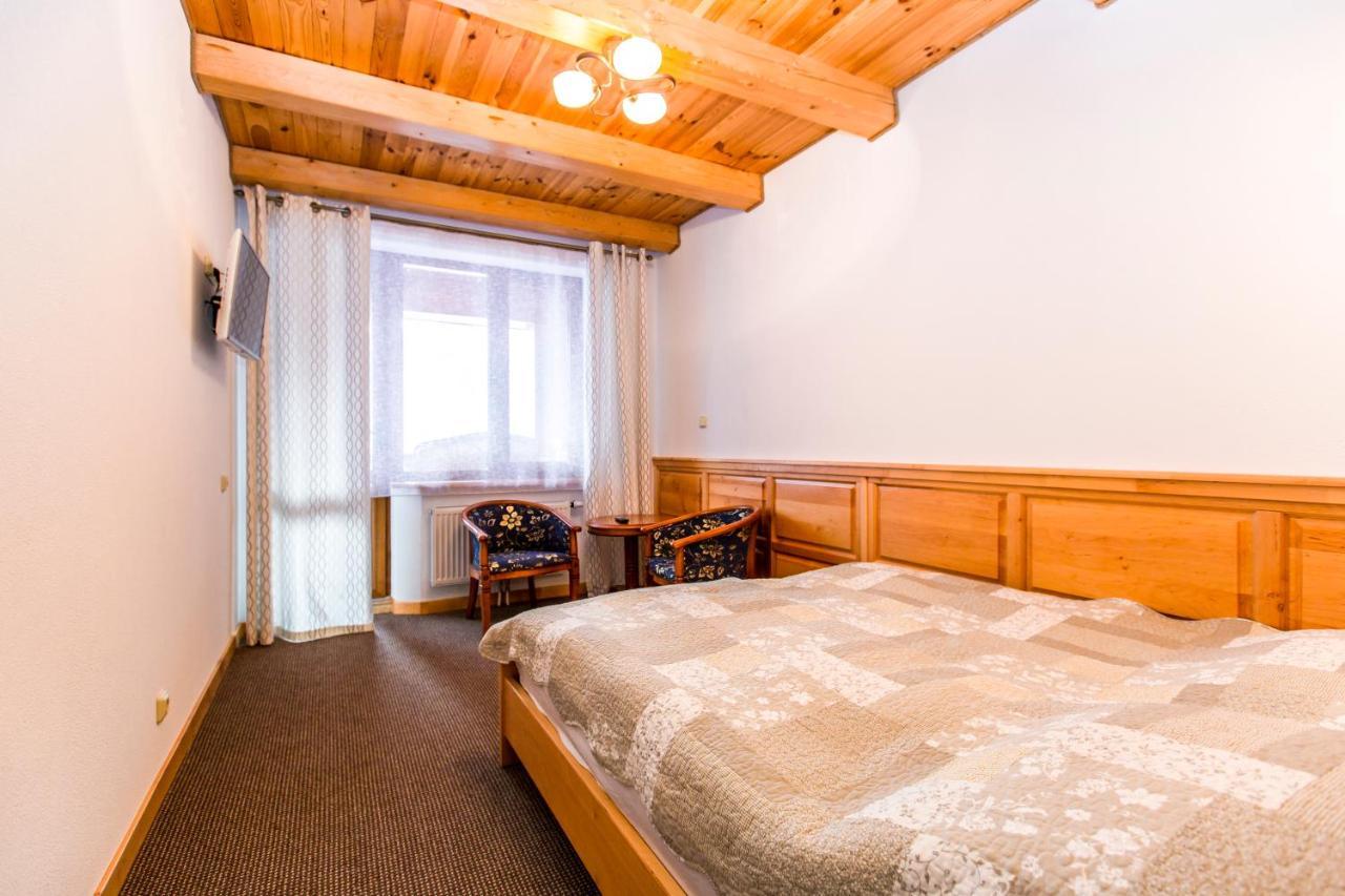 Atava Family House Hotel Яремче Екстериор снимка